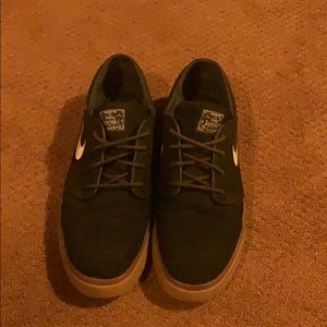 Nike Janoski